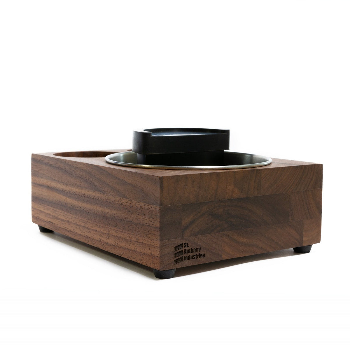 walnut_2451cfe4-400a-4c43-abd3 